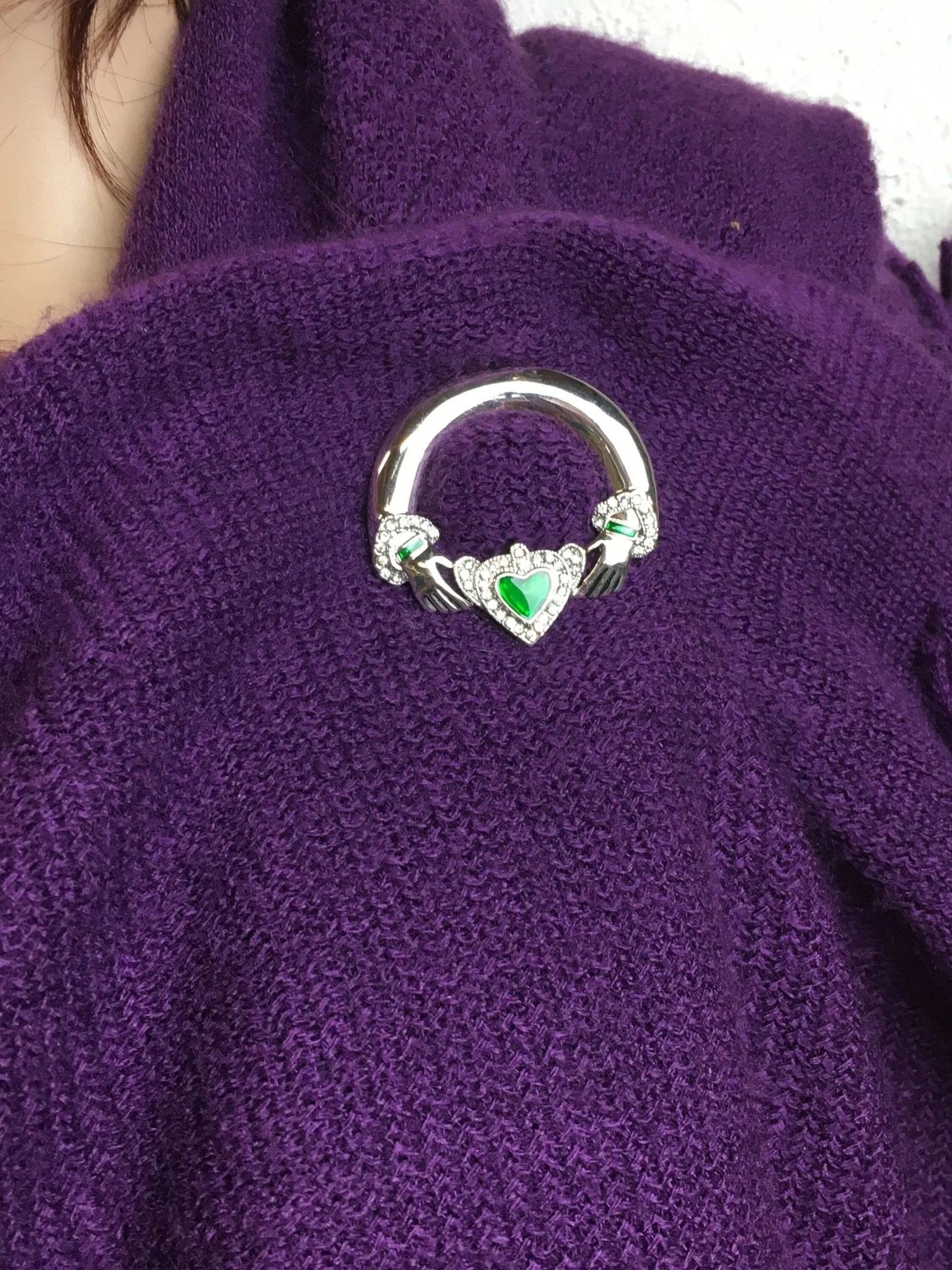 Beautiful Claddagh Pin with CZ and Green Enamel (JPEW6030)