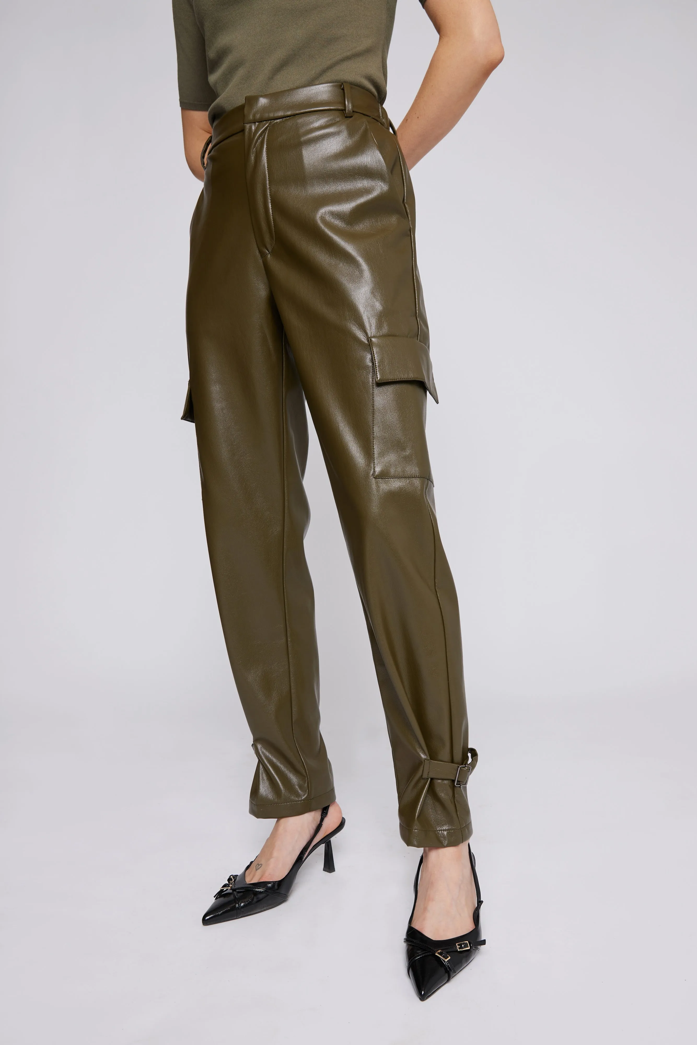 Bella Cargo Jogger Olive
