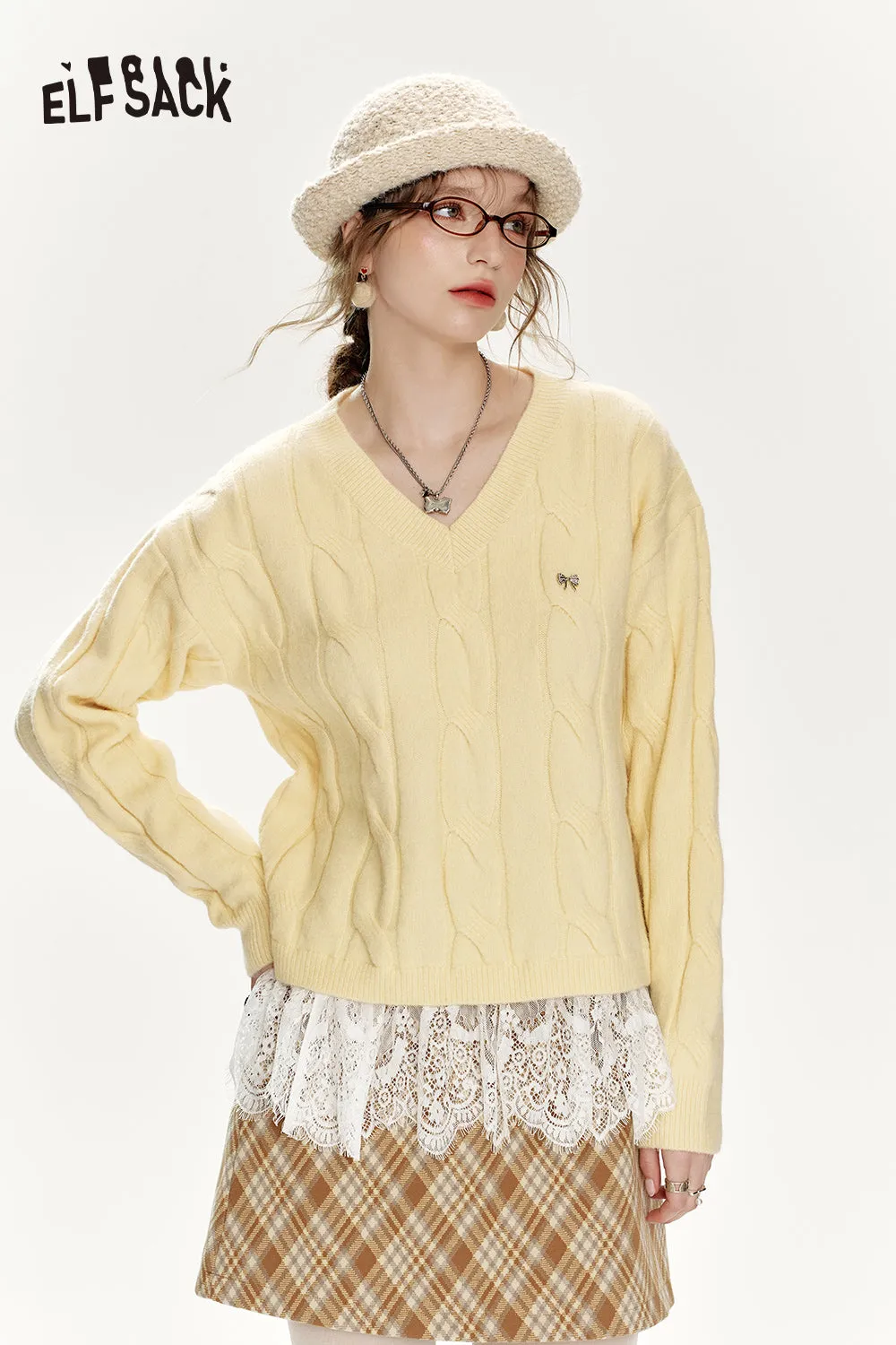 ELFSACK 2024 Winter New Arrivals Preppy style soft sweater for women with v-neck lace stitching