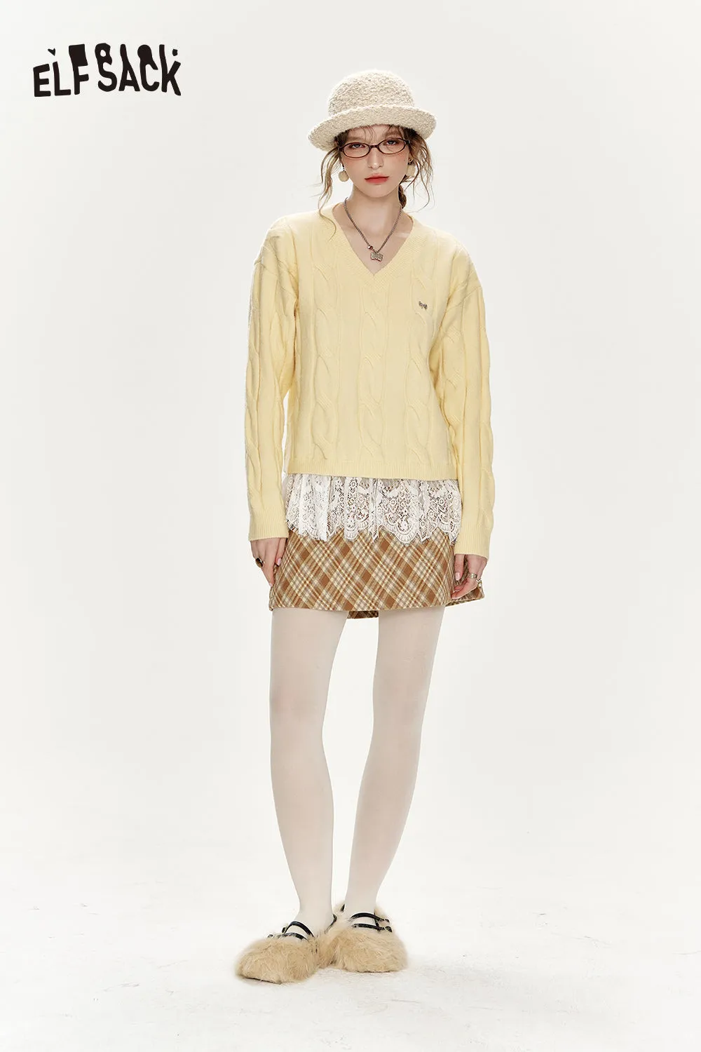ELFSACK 2024 Winter New Arrivals Preppy style soft sweater for women with v-neck lace stitching