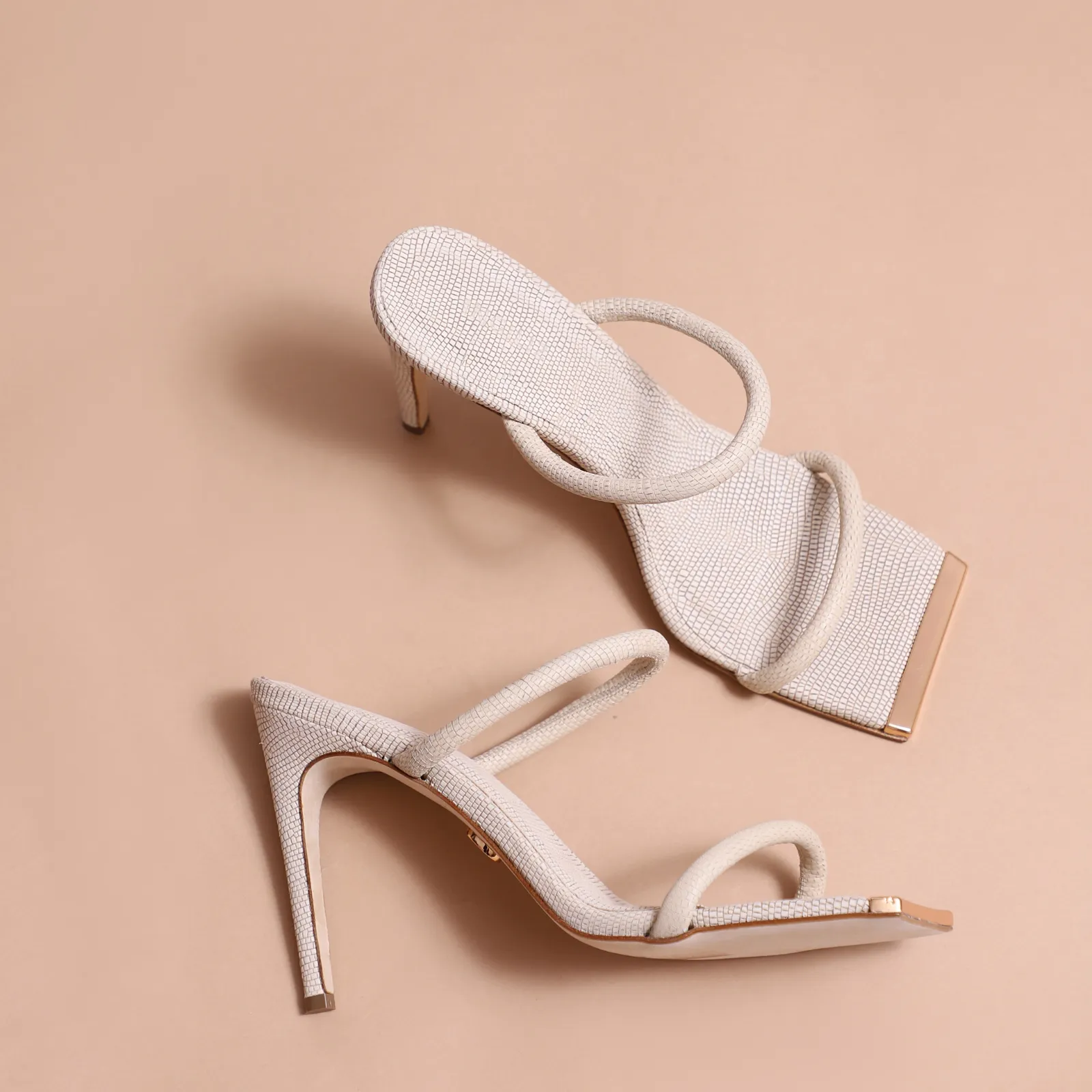 KATERINA OFF-WHITE LIZZARD EMBOSSED SUEDE LEATHER MULES