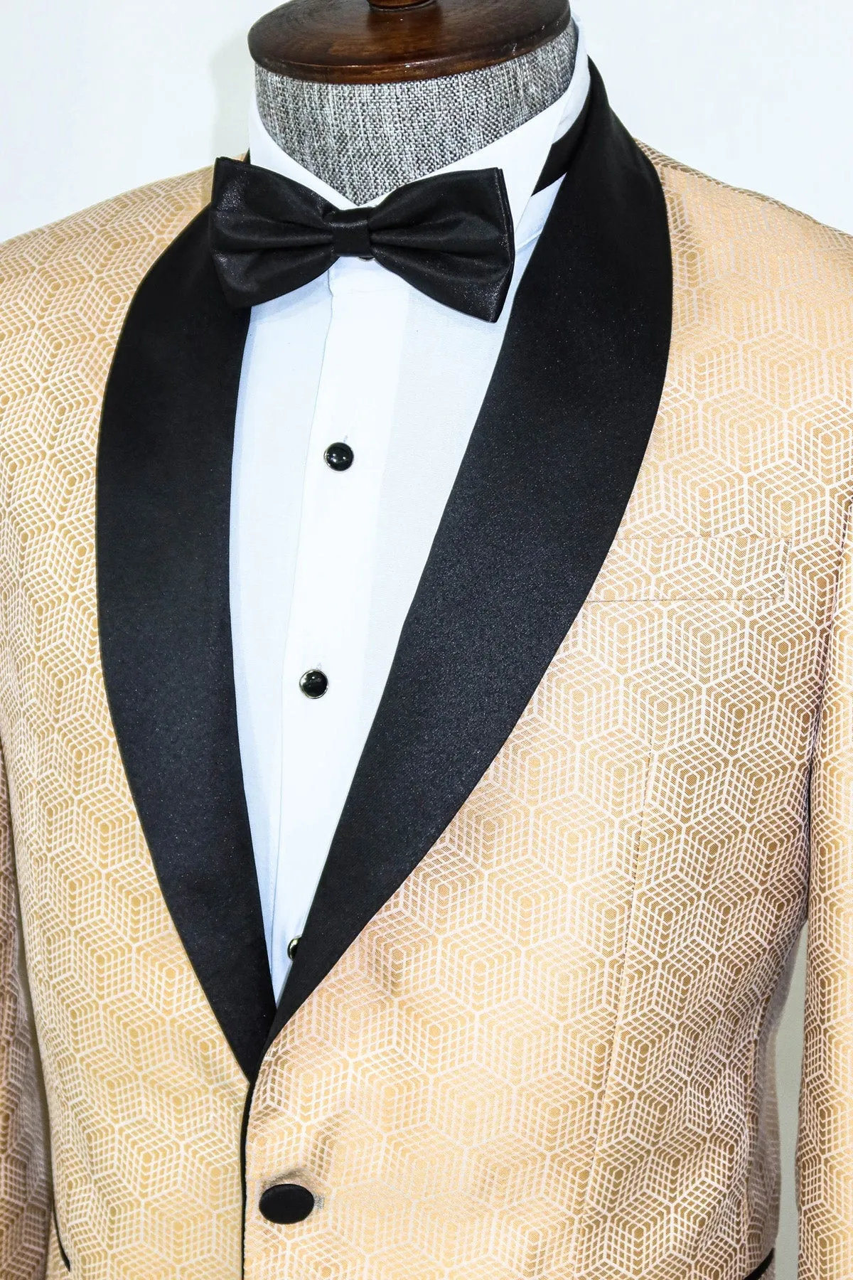 WSS Pentagon Patterned Shawl Lapel Cream Men Prom Blazer  - Singen